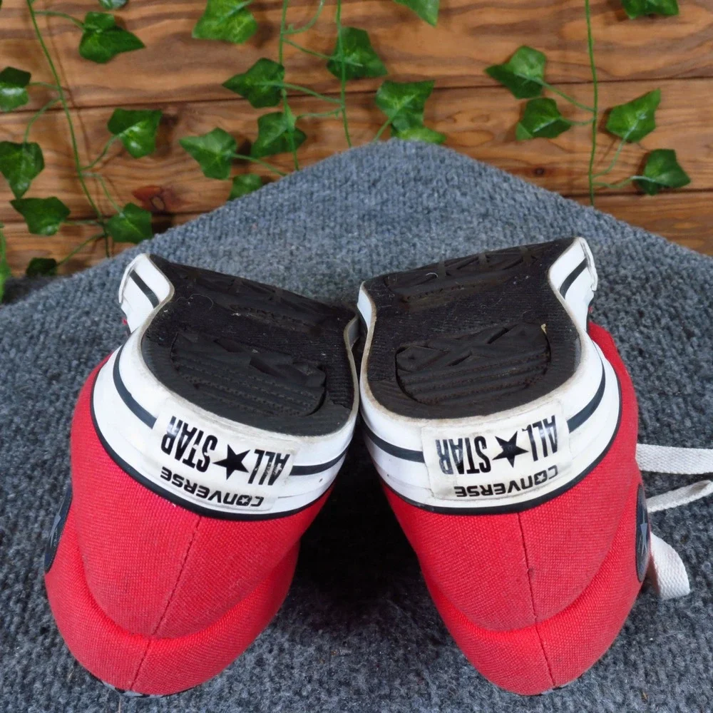 Converse‎ High Street Boys Athletic Shoe Size 2 Casual Red Grey Canvas Sneakers